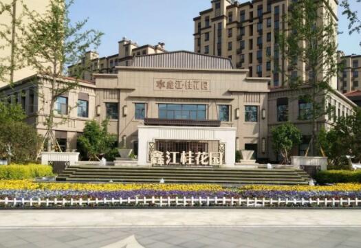 青島城陽區鑫江桂花園黃金麻石材外墻效果圖